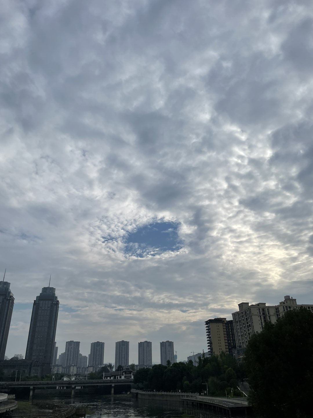 20230831094656front1_0_414110_Fkc_M-Eik5rBum8mGBSHlMBtzymv.jpg